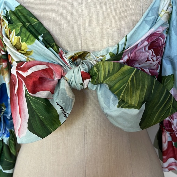 DOLCE & GABBANA Crop Top as Trisha wore in video - Picture 3 of 10